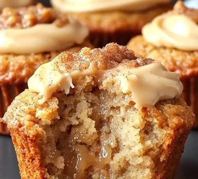 mouthwatering-applesauce-muffins-recipe