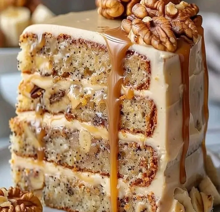 luscious-walnut-banana-caramel-cake
