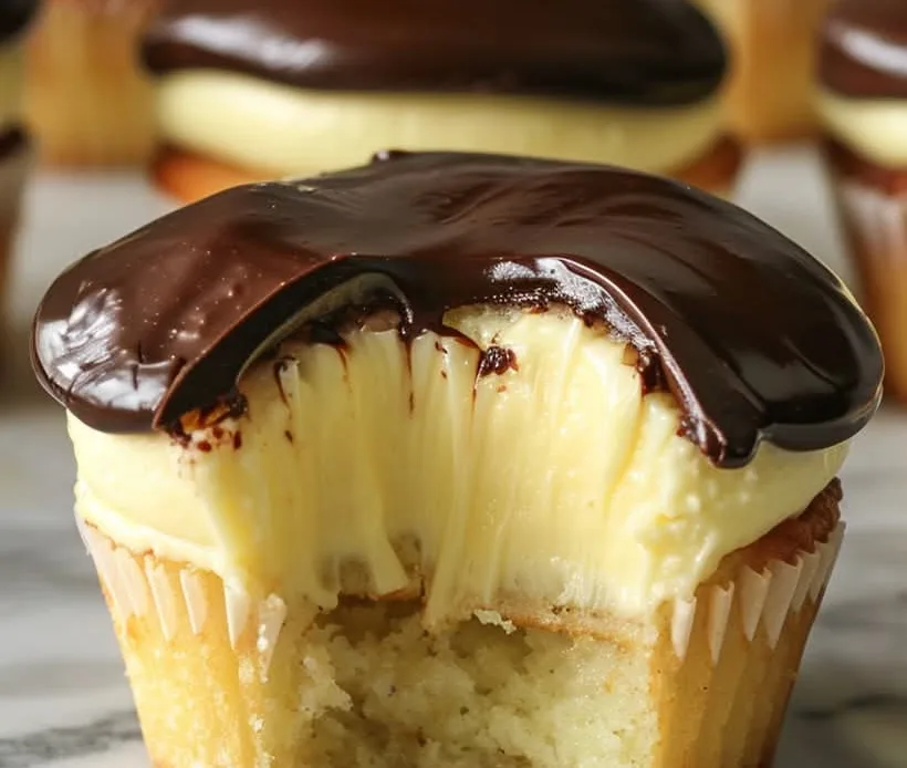 irresistible-boston-cream-pie-cupcakes