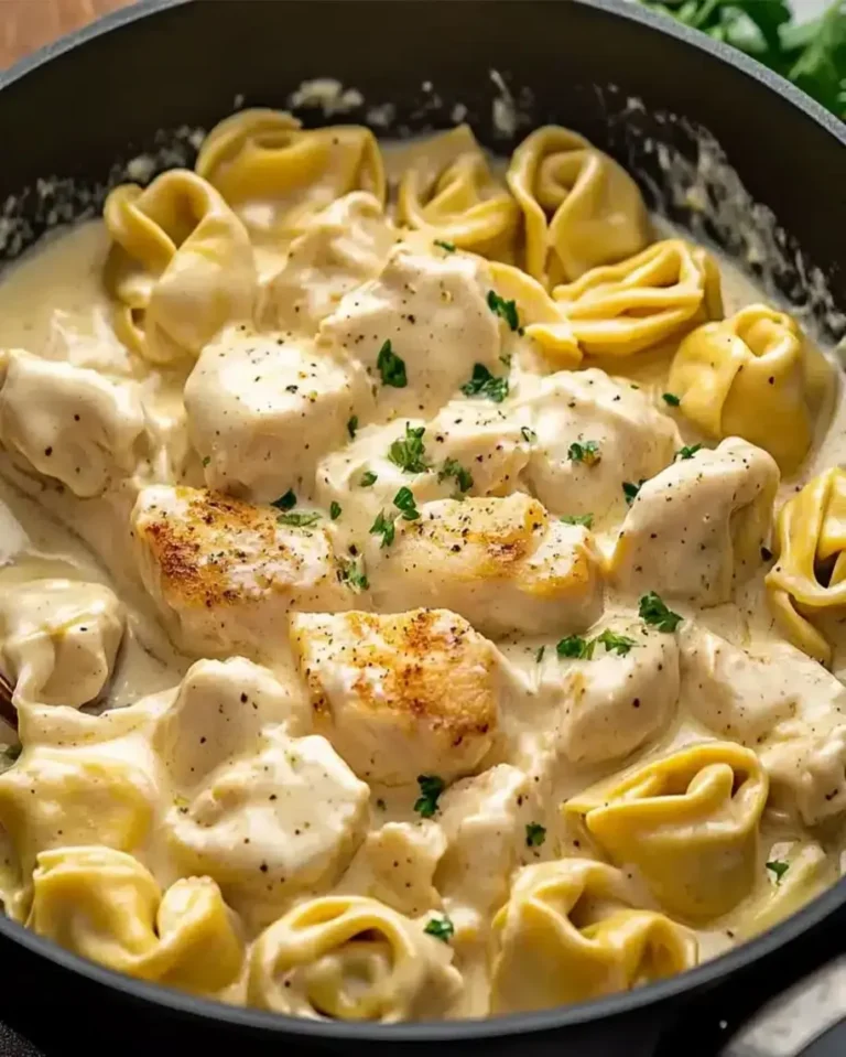 Chicken Tortellini Alfredo: Creamy Dinner Recipe