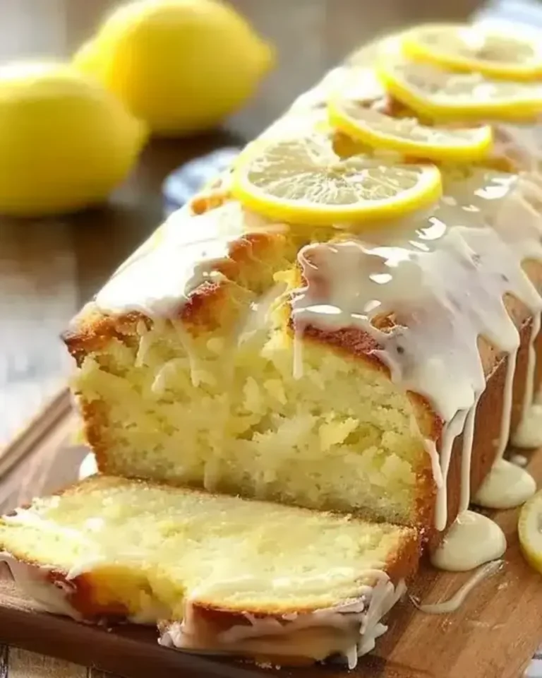 Irresistible Lemon Glaze Cake: Easy & Heavenly Delight! 🍰✨