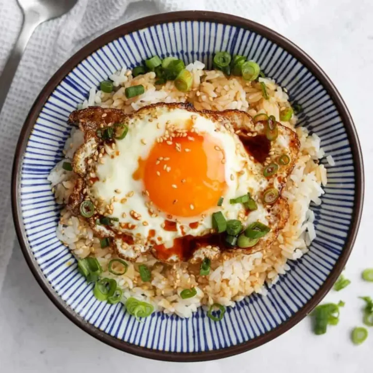 Easy Gyeran Bap – Korean Egg Rice