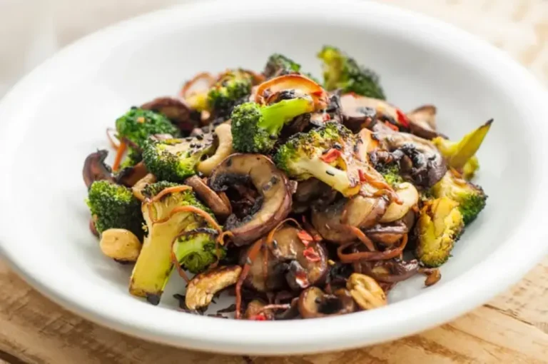 Broccoli and Mushroom Stir-Fry